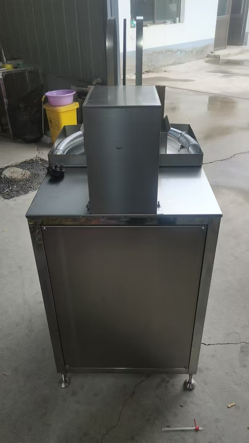 Coconut Half-cut Water Extractor factory