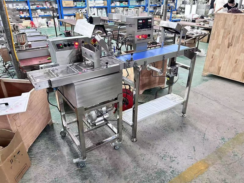 Cooling tunnel for chocolate coating line 1 Cooling tunnel for chocolate coating line 1