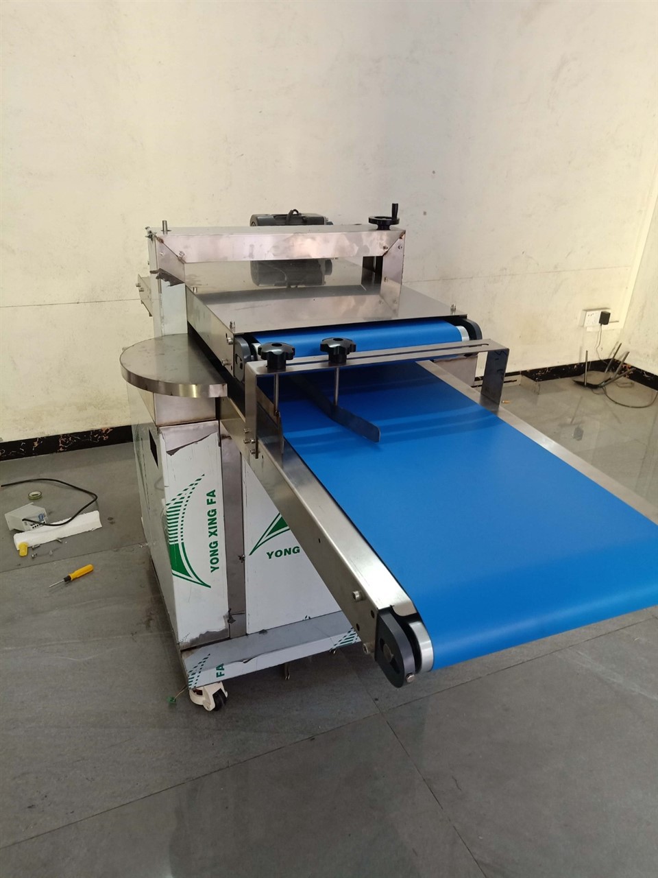 Vertical Hamburger Cutting Machine best
